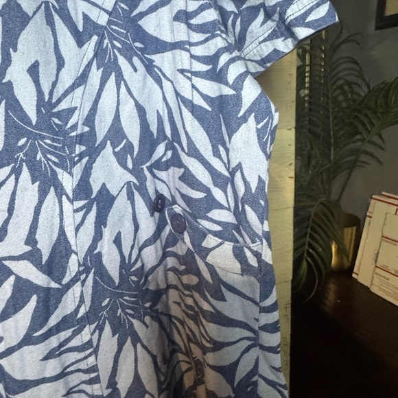 Essentials Blue and White Notched Collar Resort Dress - Picture 5 of 13